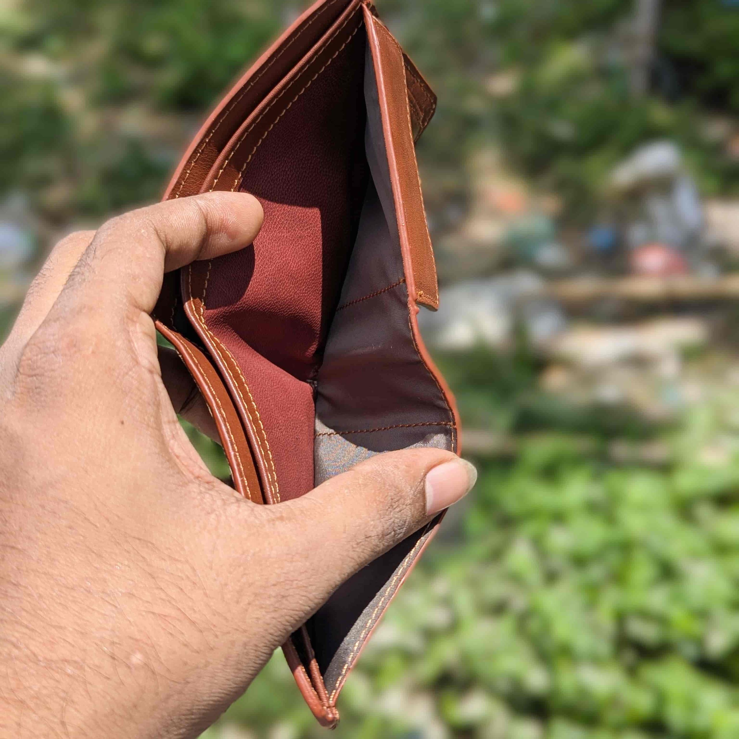 Premium Vaulty Men's Short Wallet (Red Brown) - Image 5
